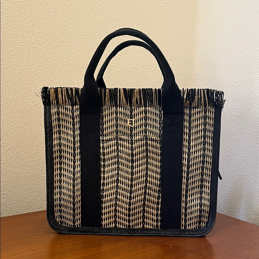 Authentic Eric Javits Maku Mid Size Shopper Bag